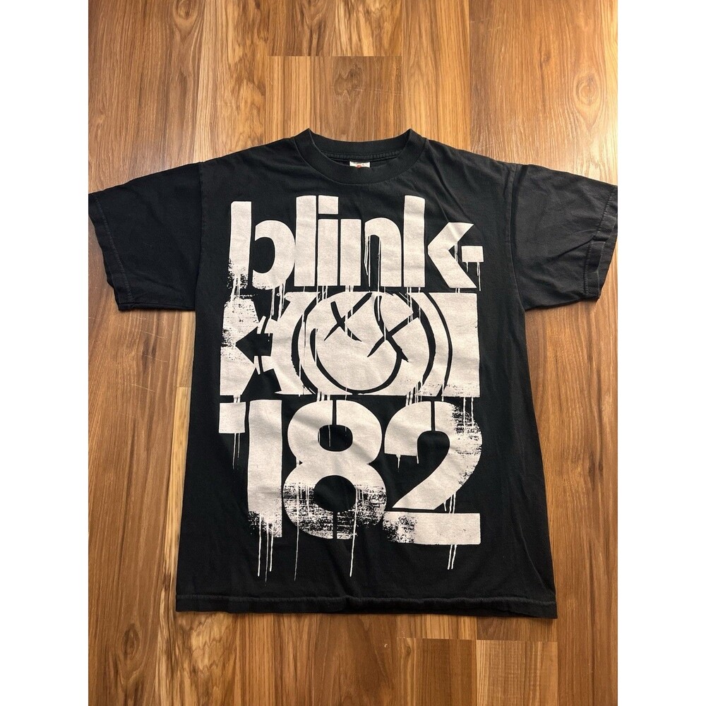 Blink 182 Y2K T-Shirt Alstyle Tag M Black Screen Print Pop Punk Mark Tom Travis
